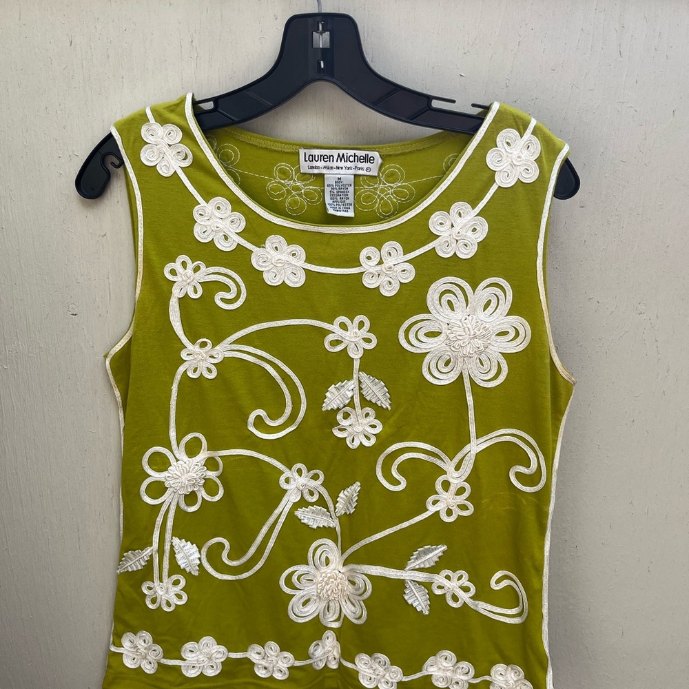 Lauren Michelle Olive Green Sleeveless Embroidered Floral Camisole